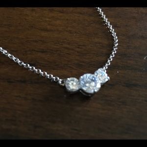 Dainty costume jewelry short necklace